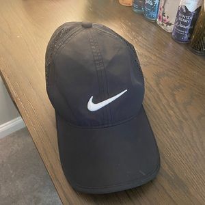 Women’s Nike hat